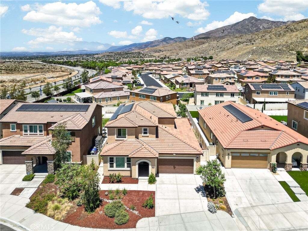 House in Highland, California, United States 4 - 18374602