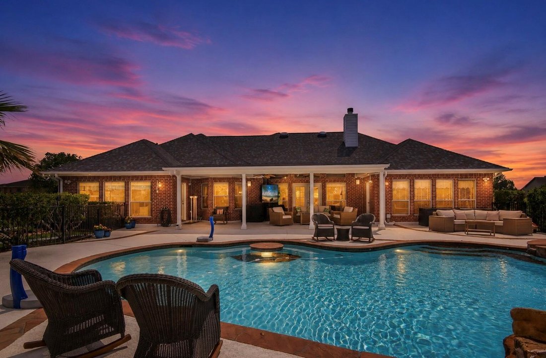 House in Dickinson, Texas, United States 2 - 17645980