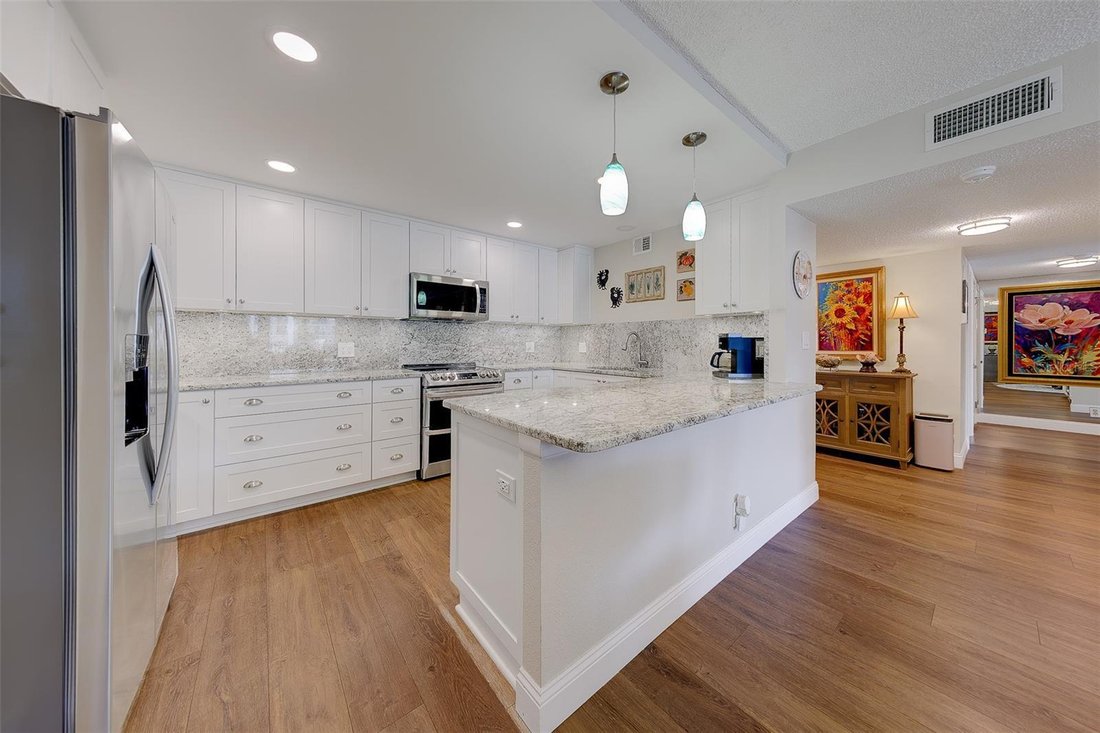 Condo in Clearwater, Florida, United States 2 - 18379864