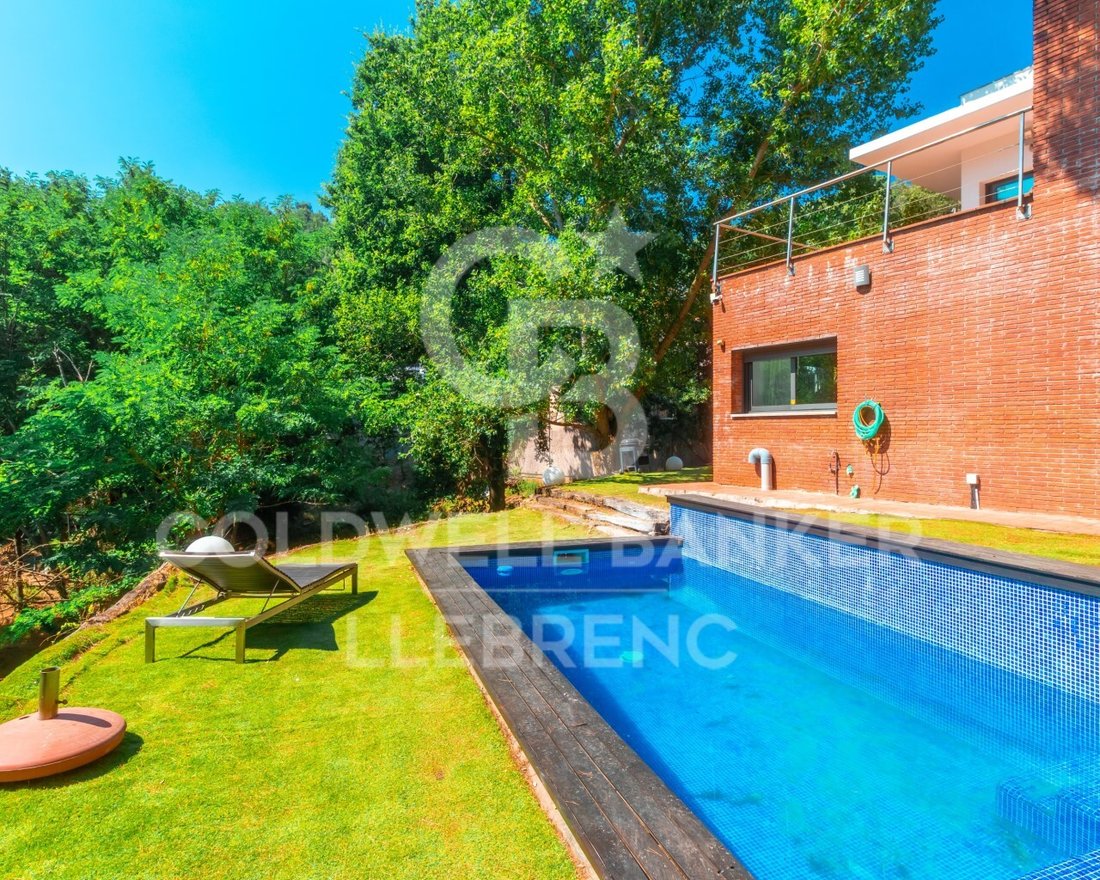 House in Sant Cugat del Valles, Catalonia, Spain 2 - 12135903