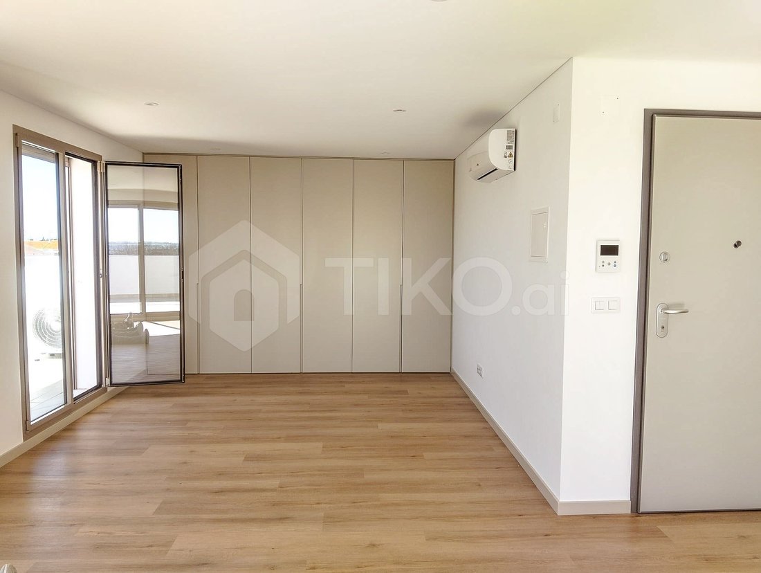 Apartment in Montijo e Afonsoeiro, Setubal, Portugal 3 - 18381494