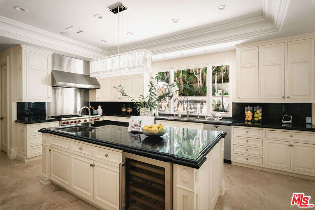 House in Beverly Hills, California, United States 4 - 18377809