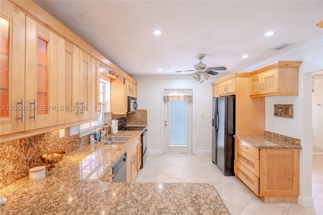 House in Miami, Florida, United States 3 - 18379446