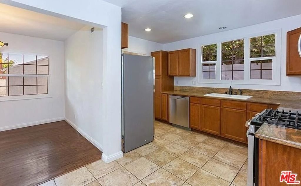 House in Los Angeles, California, United States 3 - 18377857