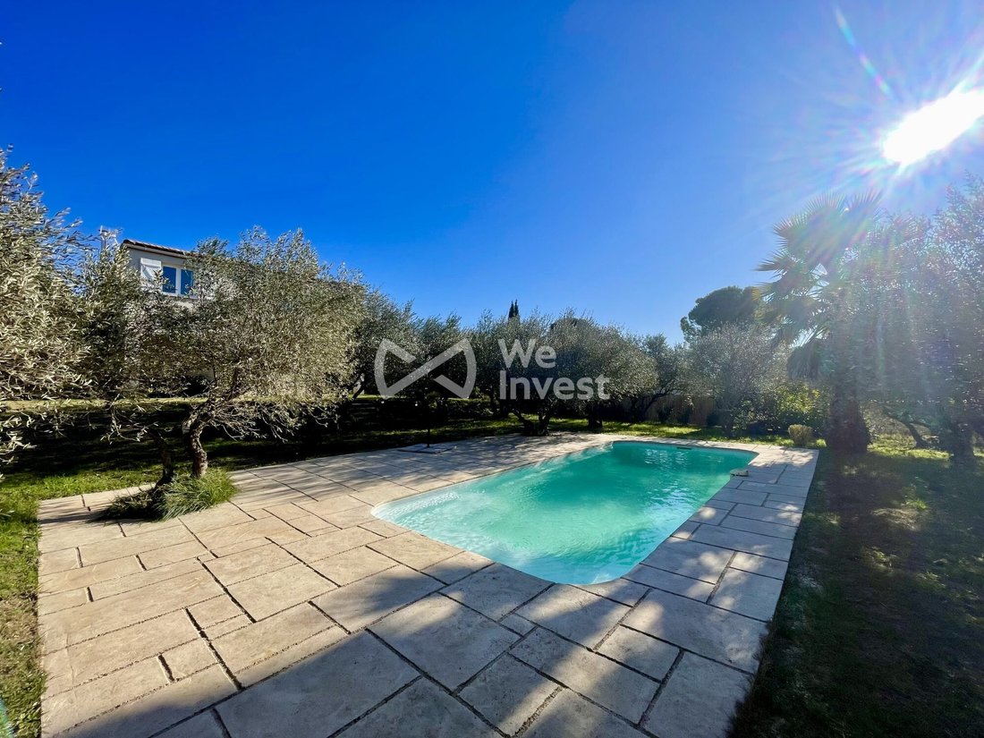 Villa in Centre Ville, Castries, France 2 - 16021178