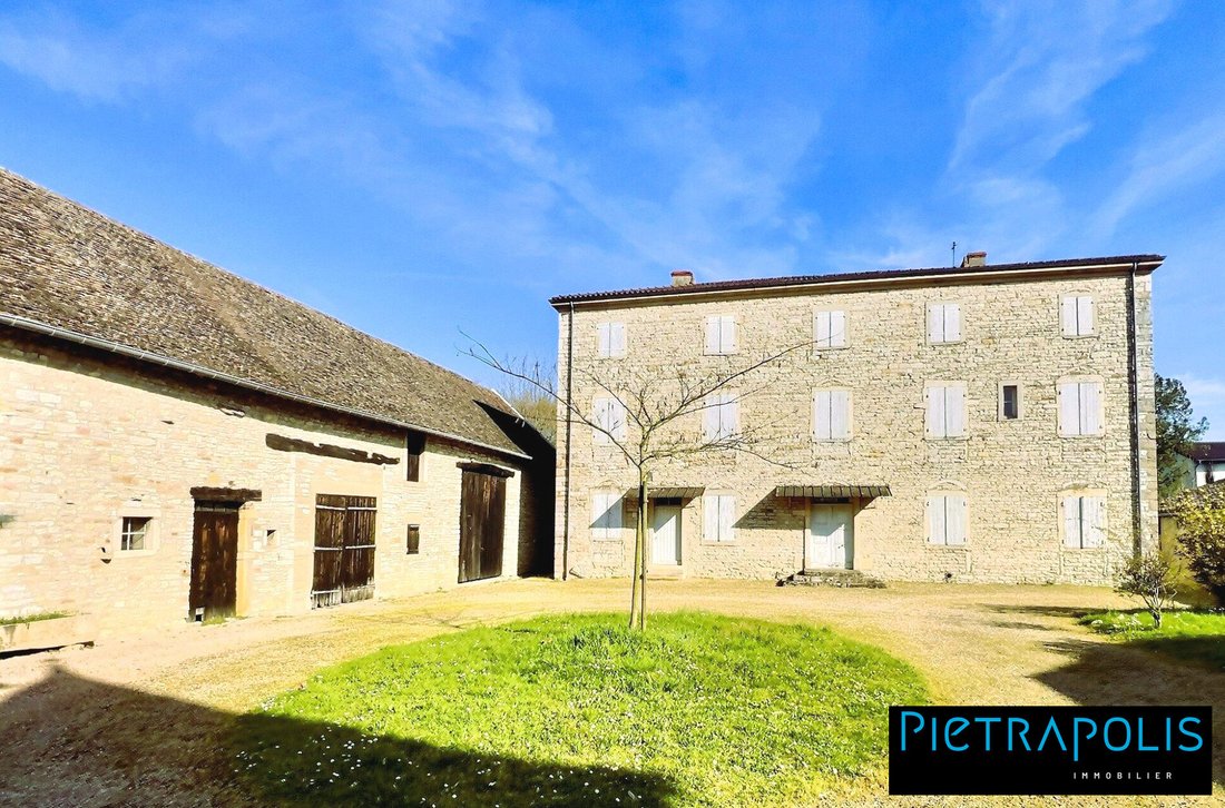 House in Mâcon, Bourgogne – Franche-Comté, France 2 - 17044940
