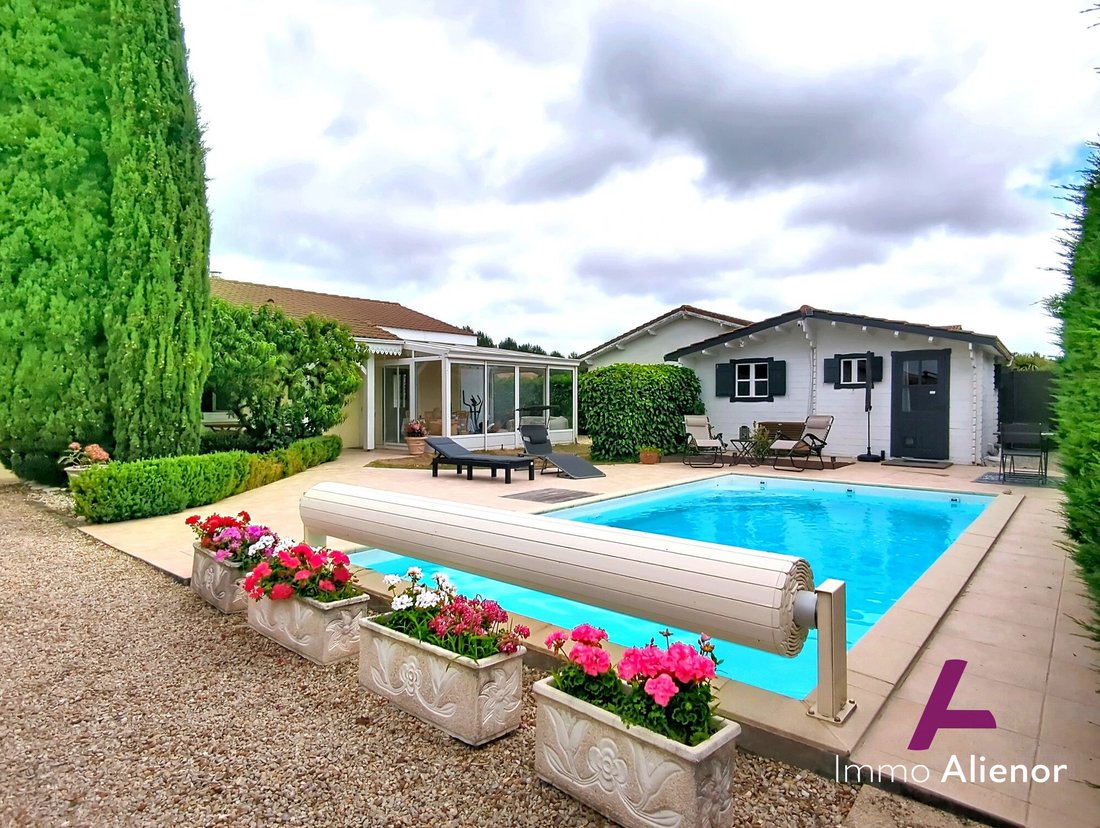 House in Ares, Nouvelle-Aquitaine, France 1 - 18385546