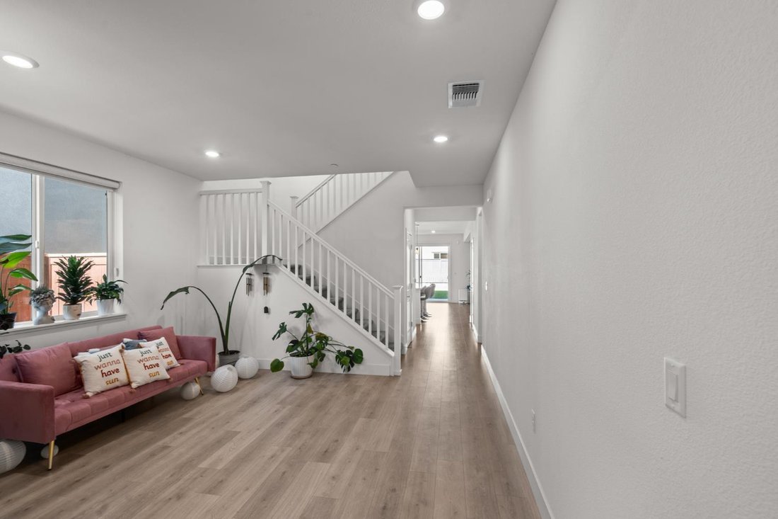 House in Folsom, California, United States 4 - 18379408