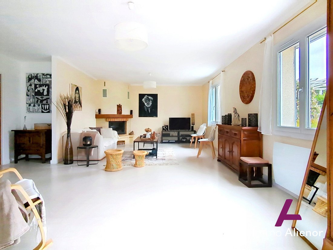 House in Ares, Nouvelle-Aquitaine, France 3 - 18385546