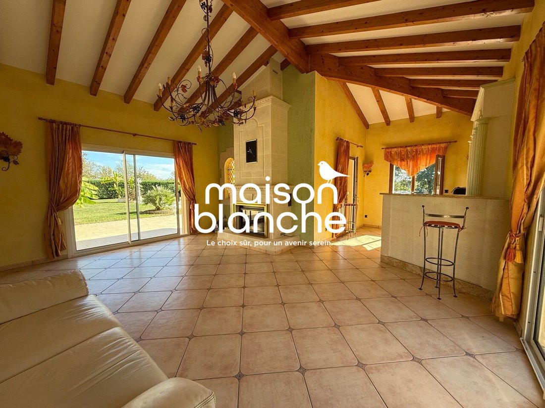 House in Lamothe-Montravel, Nouvelle-Aquitaine, France 4 - 17468712