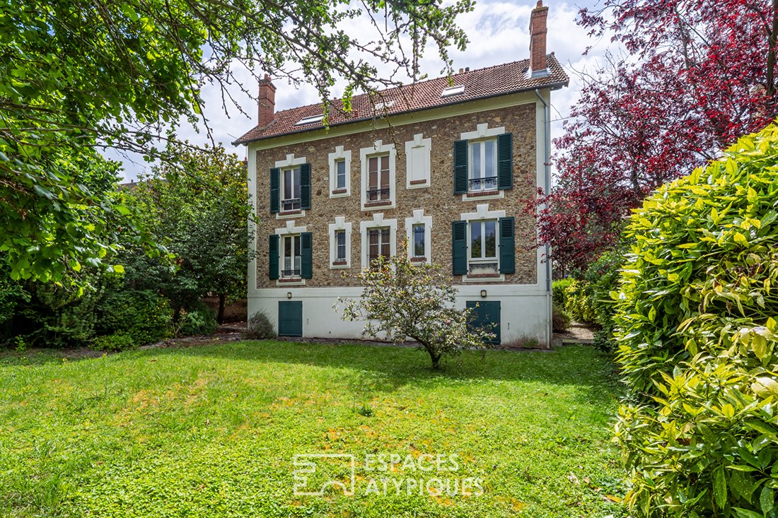 Villa in Corbeil-Essonnes, Ile-de-France, France 1 - 18368743