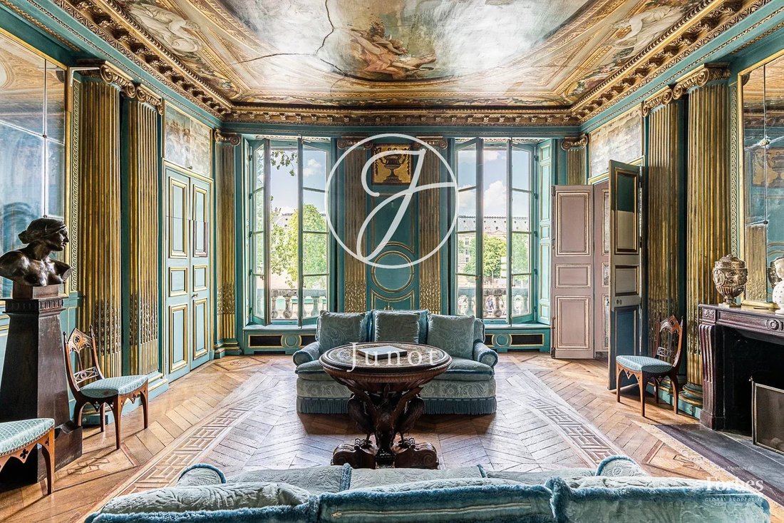 Apartment in Saint Thomas d'Aquin, Paris 7e Arrondissement, Paris 1 - 18374362