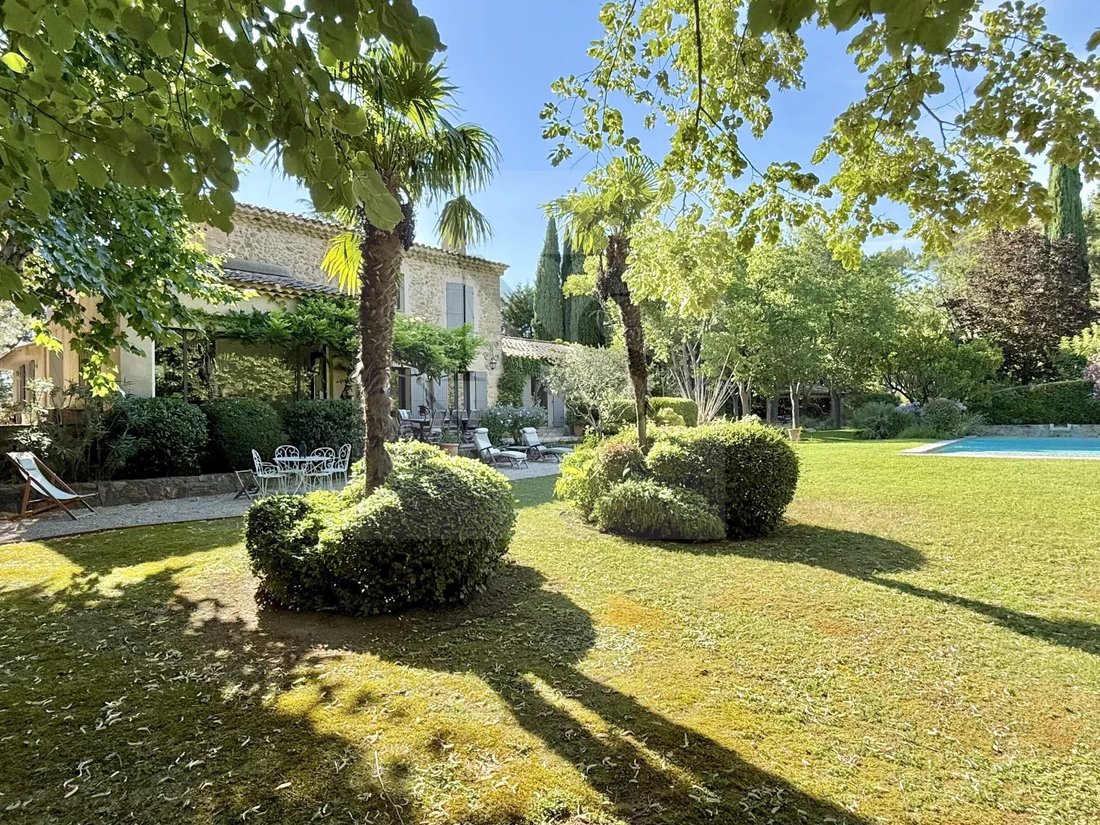 Villa in Saint-Marc-Jaumegarde, Provence-Alpes-Côte d'Azur, France 3 - 17236976