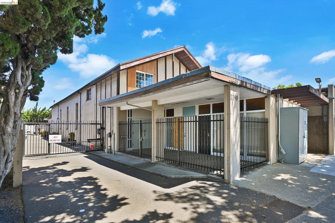 San Leandro, California, United States 1 - 18378233