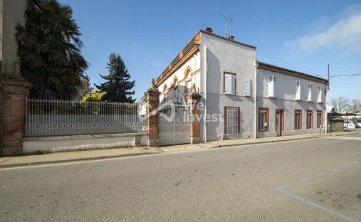 House in Centre Ville, Castelsarrasin, France 1