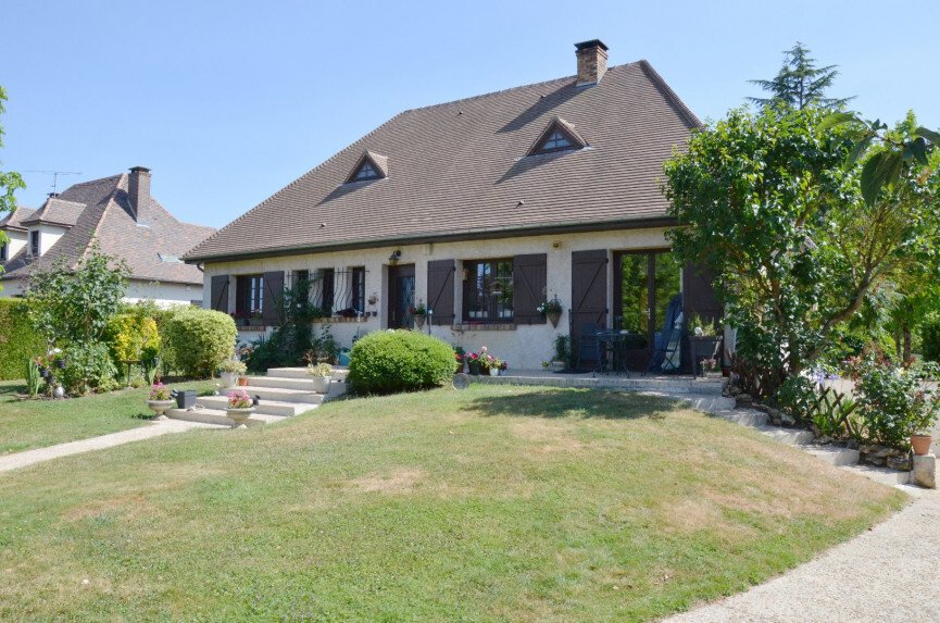 House in Levis-Saint-Nom, Ile-de-France, France 1 - 18373135