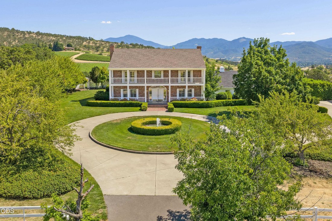 House in Medford, Oregon, United States 3 - 18374321