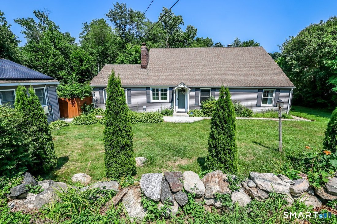 House in Danbury, Connecticut, United States 3 - 18380443