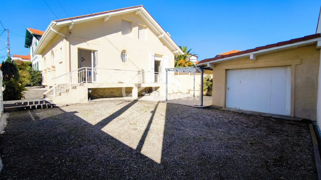 House in Biarritz, Nouvelle-Aquitaine, France 2 - 16727271
