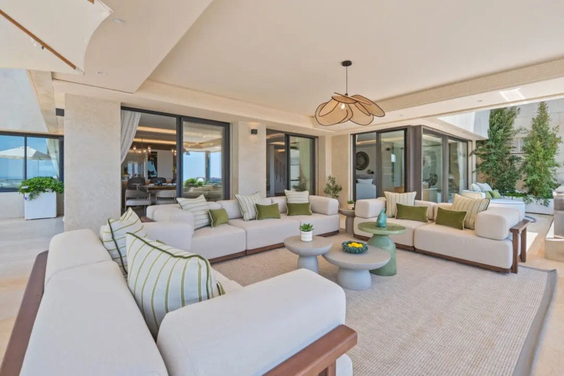 Penthouse in Marbella, Andalusia, Spain 3 - 18373980