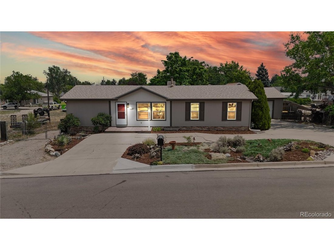 House in Lakewood, Colorado, United States 2 - 18386543