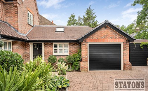 House in The Ridgeway, Enfield, England 1