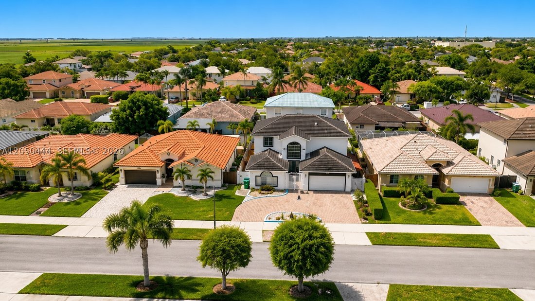 House in Miami, Florida, United States 5 - 18386601