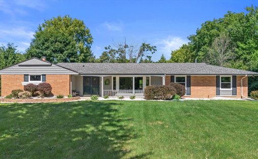 House in Thiensville, Wisconsin, United States 1