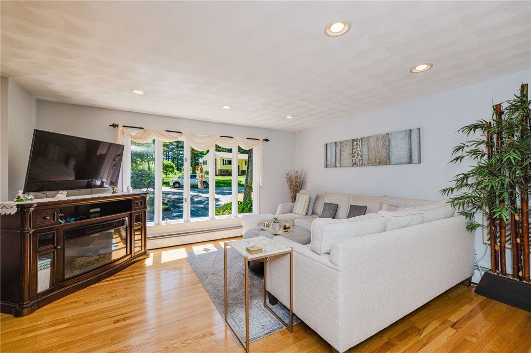 House in Scituate, Rhode Island, United States 4 - 18370000