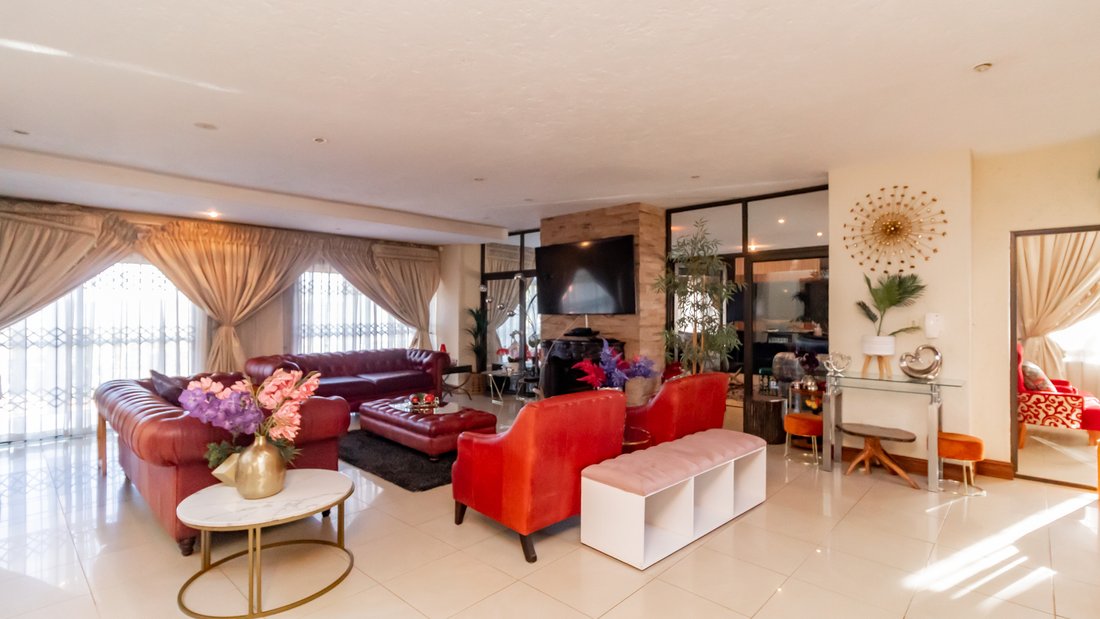 House in Faerie Glen, Gauteng, South Africa 5 - 18386566