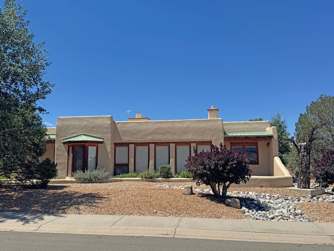 House in Taos, New Mexico, United States 1 - 18386221