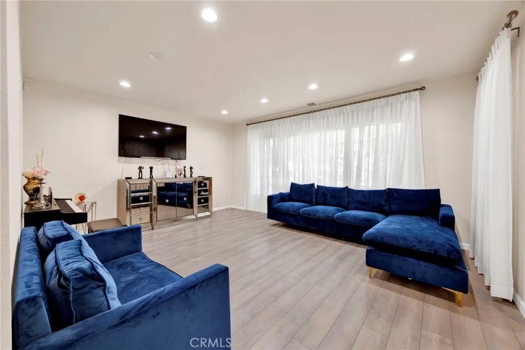 House in Glendale, California, United States 1 - 18386673