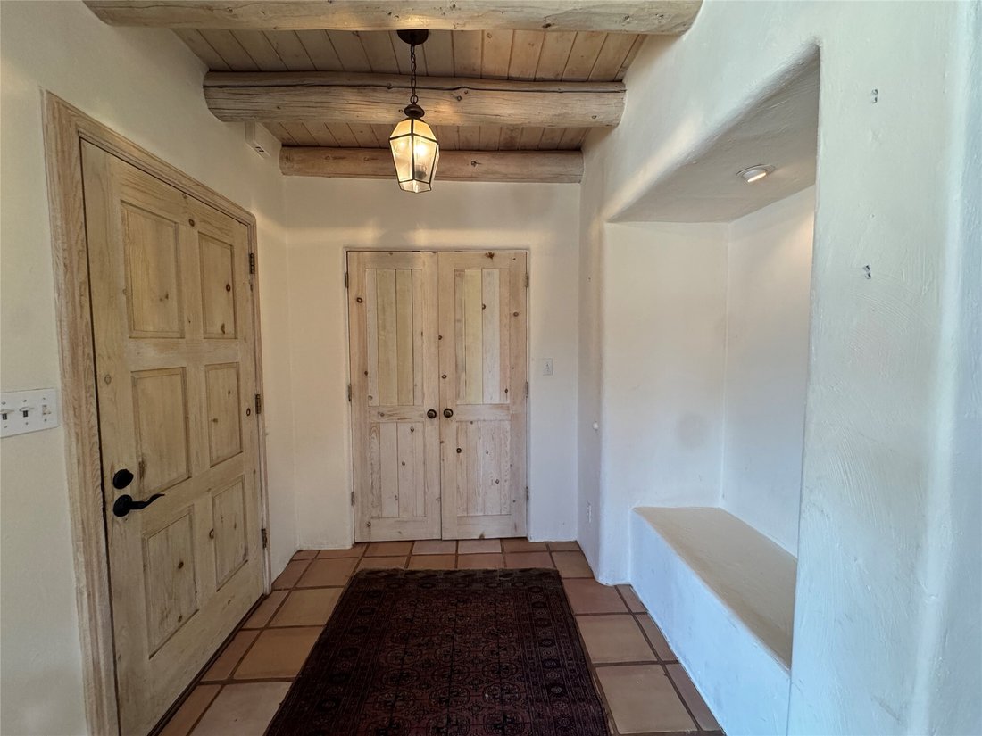 House in Taos, New Mexico, United States 5 - 18386205