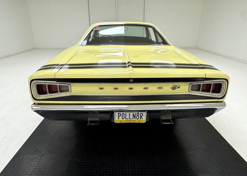 Coupe in Morgantown, United States 4 - 18386950