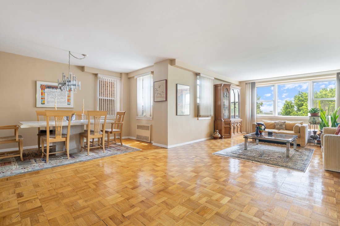 Co Op in New York, New York, United States 1 - 18385984