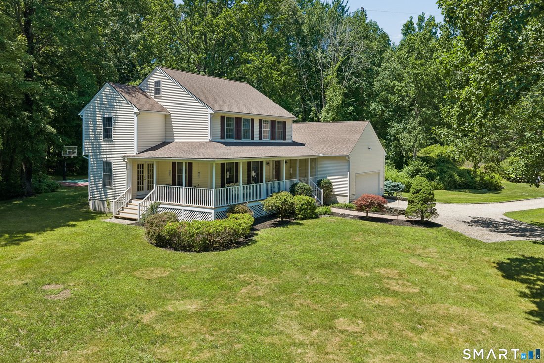 House in Newtown, Connecticut, United States 3 - 18386467