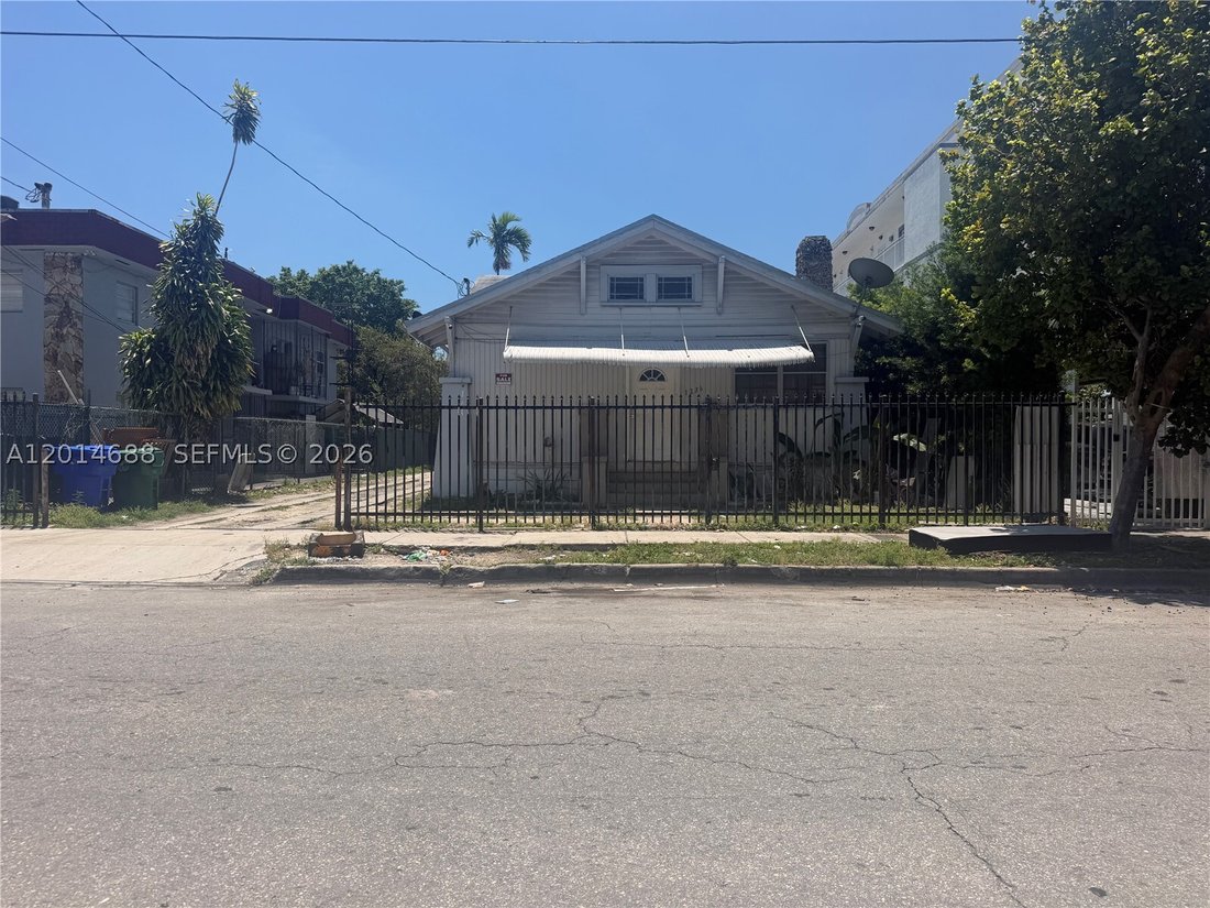 House in Miami, Florida, United States 2 - 17875839