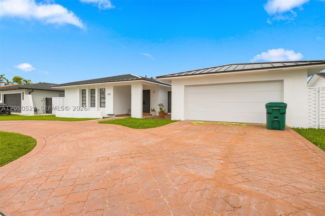 House in Miami, Florida, United States 2 - 18386616
