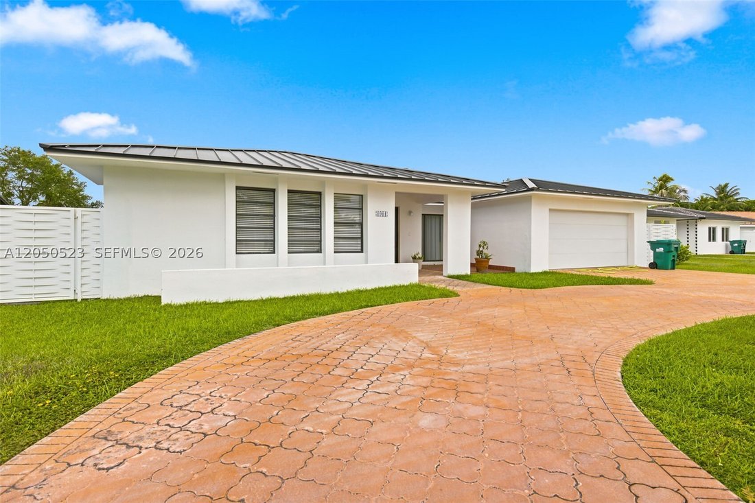 House in Miami, Florida, United States 5 - 18386616