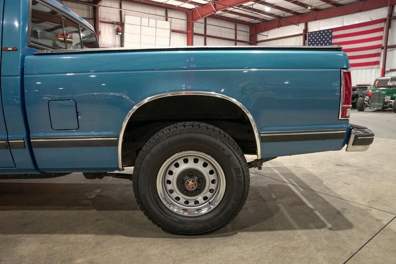 Pickup in Grand Rapids, United States 5 - 18387035