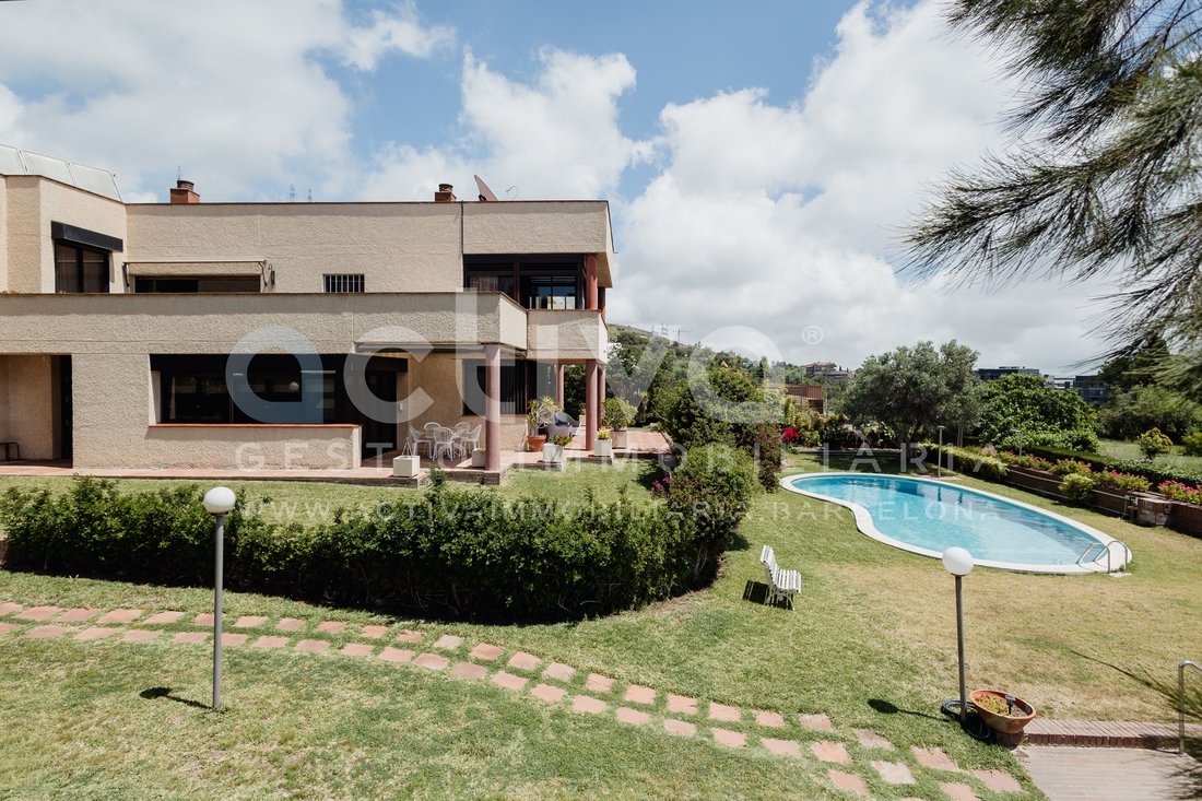 Villa in Esplugues de Llobregat, Catalonia, Spain 2 - 18387681