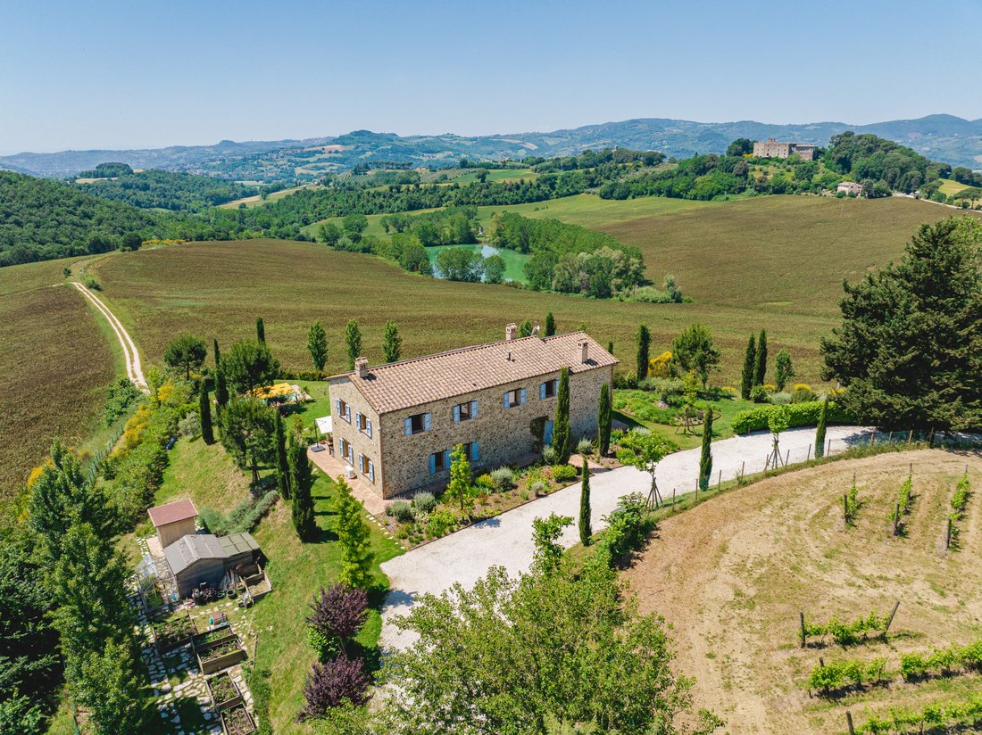 Villa in Perugia, Umbria, Italy 2 - 18387628