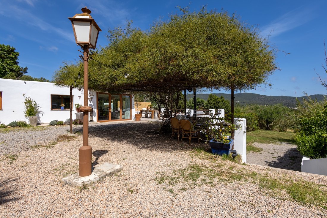 House in Sant Carles de Peralta, Santa Eularia des Riu, Balearic Islands 4 - 18387633