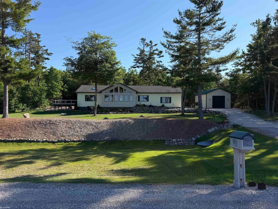 House in Millersburg, Michigan, United States 2 - 18379323
