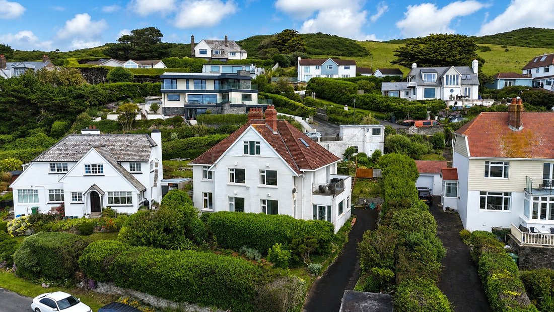 House in Woolacombe, Mortehoe, England 2 - 18387568