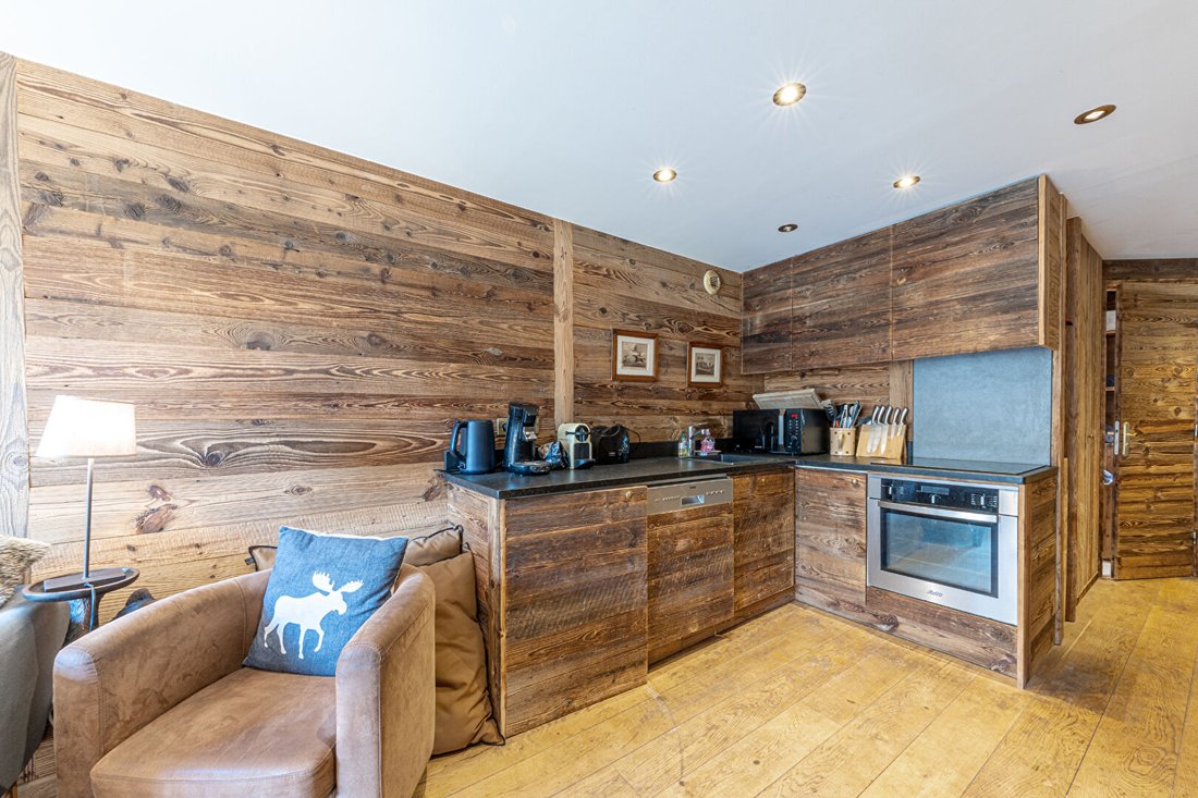 Apartment in Val-d'Isere, Auvergne-Rhône-Alpes, France 2 - 18387142