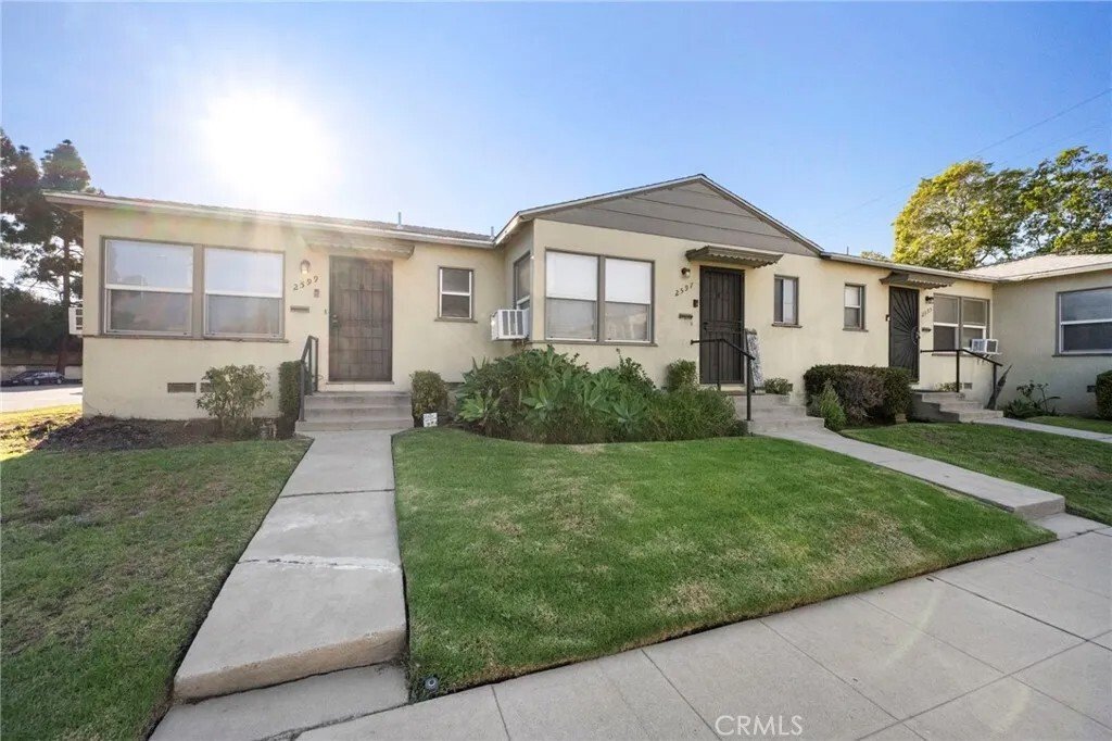 Los Angeles, California, United States 4 - 18386743