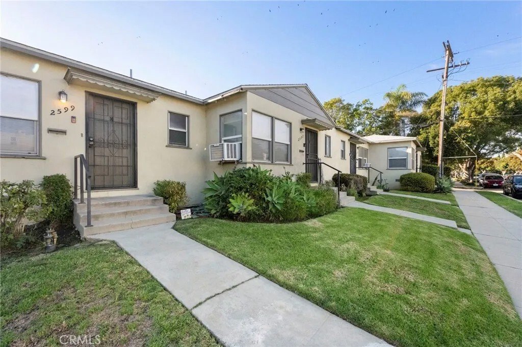 Los Angeles, California, United States 5 - 18386743
