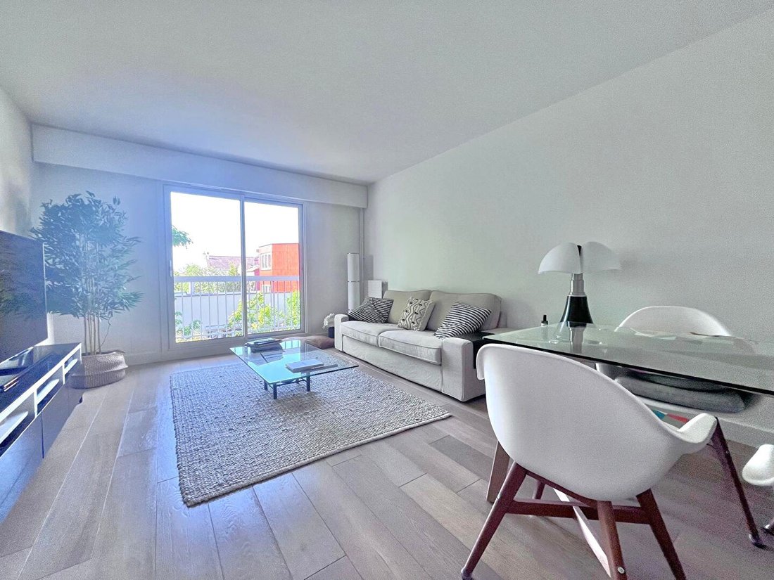 Apartment in Fontenay-sous-Bois, Ile-de-France, France 3 - 18125671
