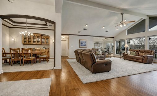 House in Jonestown, Texas, United States 1